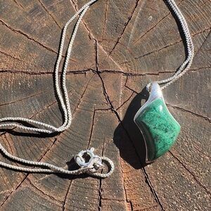 Vintage Southwestern Green Malachite Sterling Silver Necklace